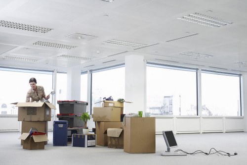 Household relocation support for a New Malden flat or home