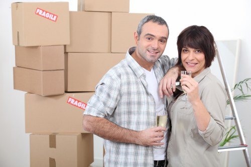 Secure loading of furniture into a van for a safe move